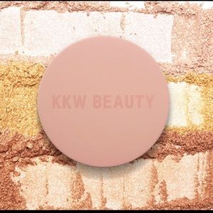 KKW Beauty Shimmer Powder